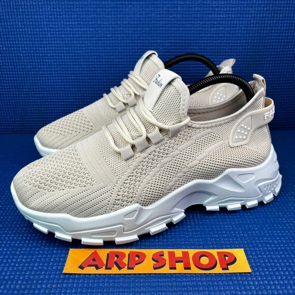 🔴 Fashion Women`s Size 11 Beige Slip-on Fashion Breathable Mesh Shoes